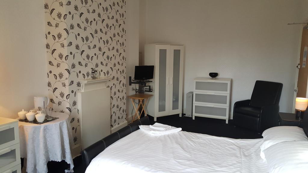 Station Hotel Hucknall エクステリア 写真