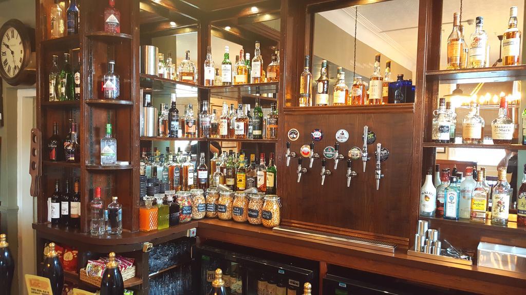 Station Hotel Hucknall エクステリア 写真